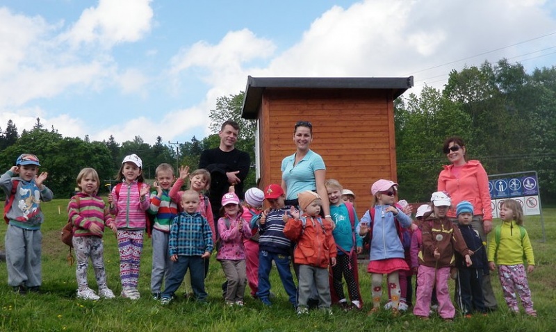 soukromým školkám Újezd nad Lesy